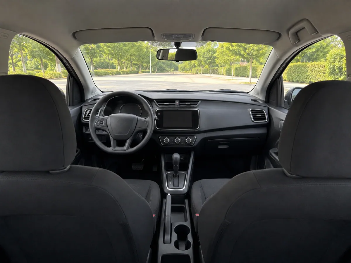VinFast VF3 · 앞좌석